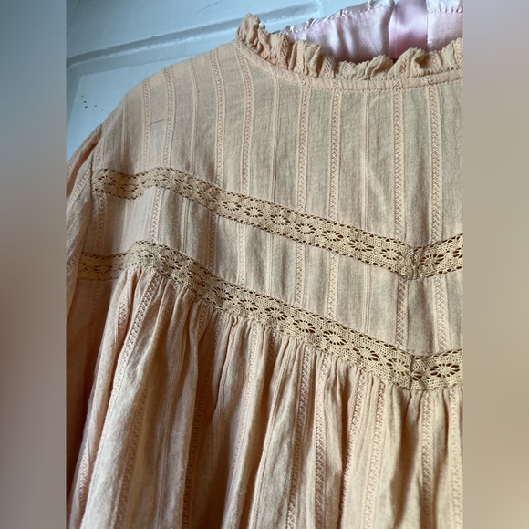 Universal Thread flowy Top - Picture 3 of 5